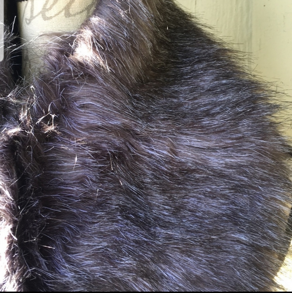 ๐๐HP 8/21๐๐Faux Fur Shawl/Collar - Picture 4 of 7